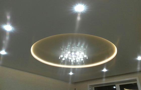 двухуровневые натяжные потолки Выбрать освещение для двухуровневого натяжного потолка вы можете в нашей компании. У нас широкий выбор светильников, люстр и светодиодной техники различной ценовой категории.