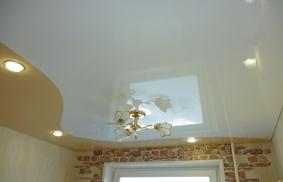 спайка потолков Эффективный, недорогой и яркий способ сделать интерьер ярче - это заказать в компании "Инталия" спаянные полотна натяжного потолка. С помощью этой технологии, вы сможете добиться эффекта многоуровневого натяжного потолка, но ощутимо дешевле и с некоторыми приятными отличиями.Эффективный, недорогой и яркий способ сделать интерьер ярче - это заказать в компании "Инталия" спаянные полотна натяжного потолка. С помощью этой технологии, вы сможете добиться эффекта многоуровневого натяжного потолка, но ощутимо дешевле и с некоторыми приятными отличиями.